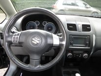 SUZUKI SX4 SCHWARZ 6459
