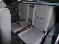 VW TOURAN SCHWARZ NEU 0403