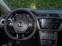 VW TOURAN SCHWARZ NEU 0403