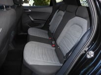 SEAT ARONA SCHWARZ AUTOMATIK