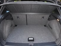SEAT ARONA SCHWARZ AUTOMATIK