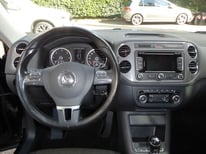 VW TIGUAN 4 MOTION SCHWARZ 5348