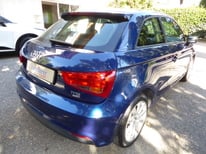 AUDI A1 BLAU 3259