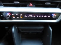 KIA SPORTAGE WEISS GK073RS