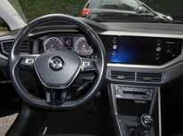 VW POLO SCHWARZ FY917VW