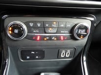 FORD ECOSPORT WEISS 3905