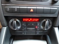 AUDI A3 SCHWARZ 2011 EJ804NN
