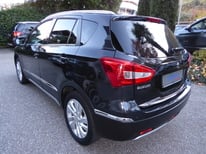 SUZUKI S CROSS SCHWARZ 7289