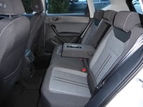 SEAT ATECA SILBER GJ719AL