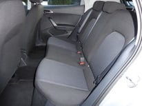 SEAT ARONA SILBER DSG GT010GG