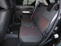SUZUKI IGNIS SCHWARZ 6929