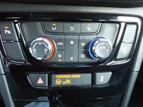 OPEL MOKKA WEISS FH555KR