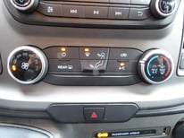 FORD TRANSIT 6 SITZE GG524ZK