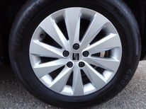 SEAT ARONA SILBER GS963LS