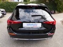 MERCEDES C220 SCHWARZ 1960