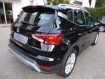 SEAT ARONA DSG SCHWARZ GT589FZ