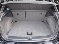 SEAT ARONA DSG SCHWARZ GT589FZ