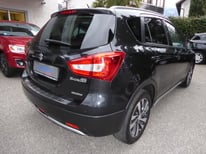 SUZUKI SX4 S-CROSS SCHWARZ 3084