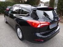 FORD FOCUS SCHWARZ GF450NV