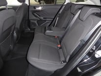 FORD FOCUS SCHWARZ GF450NV