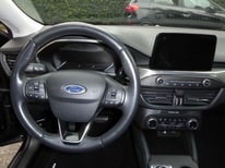 FORD FOCUS SCHWARZ GF450NV