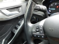 FORD FOCUS SCHWARZ GF450NV