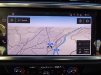 AUDI Q3 35 SCHWARZ GG408RD