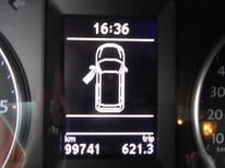 VW TOURAN VIOLETT GE031BE