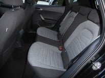 SEAT ARONA DSG SCHWARZ GV151KP