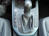 SEAT ARONA DSG SCHWARZ GV151KP