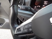 SEAT ARONA DSG SCHWARZ GV151KP