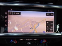 AUDI Q3 WEISS GX053JG