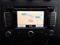 VW TOURAN 2,0TDI SILBER 8938