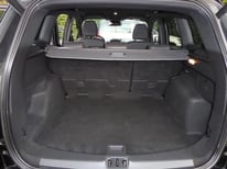 FORD KUGA SCHWARZ 5611