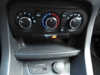 FORD KA+ BLAU FN495YM