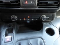 PEUGEOT PARTNER WEISS