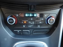 FORD KUGA SILBER FM327LY