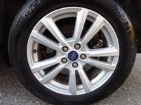 FORD KUGA SILBER FM327LY
