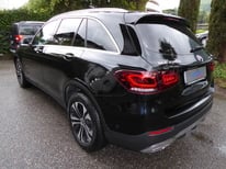 MERCEDES GLC SCHWARZ GJ624JP