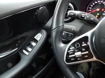 MERCEDES GLC SCHWARZ GJ624JP