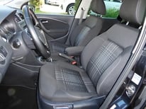 VW POLO SCHWARZ 5549
