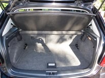 VW POLO SCHWARZ 5549
