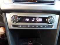 VW POLO SCHWARZ 5549