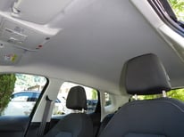SEAT ARONA SCHWARZ GS870JX