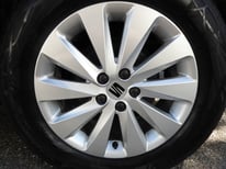 SEAT ARONA SCHWARZ GS870JX