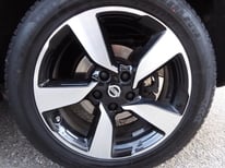 NISSAN QASHQAI GRAU GD024FM
