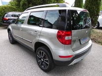 SKODA YETI GRAU 3746