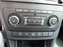 SKODA YETI GRAU 3746