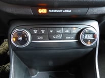 FORD FIESTA ST LINE FN099YP
