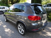 VW TIGUAN GRAU 8201
